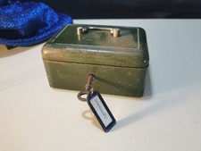 kleine alte Geldkassette Stahl