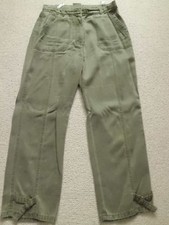 Olivgrüne Hose (Damen)
