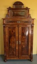 Vertiko mit Aufsatz Gründerzeit Nussbaum um 1880/90