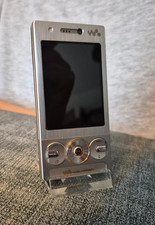 Elegantes Schiebehandy Sony