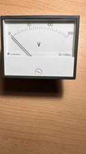 analoges Voltmeter