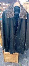 Schwarze Herren Lederjacke  von Warren & Parker. Weiches Echtleder