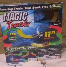 Magic Tracks Glow in the Dark