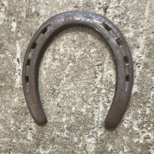 Antikes hufeisen aus - hufeisen,