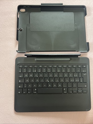 Logitech slim combo - logitech,