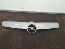 Kühlergrill Opel Corsa D Emblem Grill Chrom vorne GM13223226