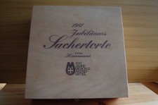 Holzkiste   1981 Jubiläums Sachertorte