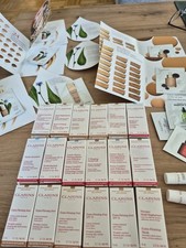 30 Kosmetikproben Clarins