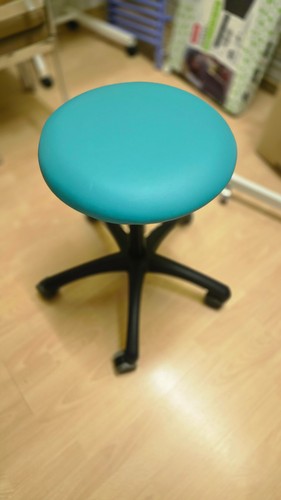 Drehhocker mit rollen - ,