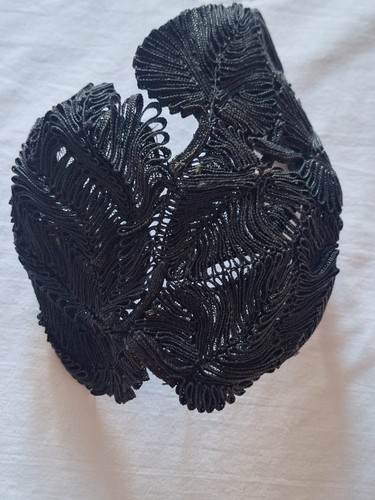 Frisur aus soutache und perlen - frisur,