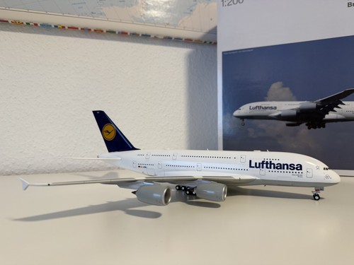 200 lufthansa airbus a380 - lufthansa,