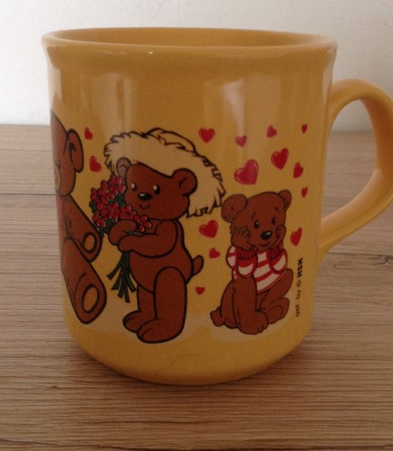1466 tasse mit - -,