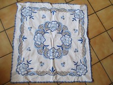 alte Stickdecke antik ca. 70x70cm Decke gebraucht grob Leinen? Hnadarbeit