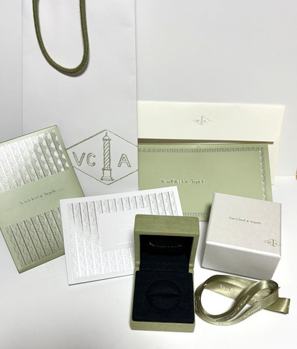 Van cleef arpels ring - cleef, etui