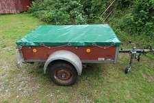 PKW Anhänger mit Flachplane