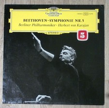 Beethoven - Symphonie No 5 / Berliner Philharmoniker / Herbert v. Karajan