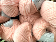 700 g Lang Yarns Vivienne