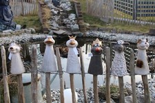 Zaunhocker aus Keramik, Zaunfigur, Pfostenhocker, diverse Tiere f.d.Zaun