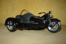 1:18 Harley Davidson FL Panhead Schwarz 1948 mit Beiwagen MAISTO  03022