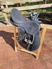 Sattel,Reitsattel, Waldhausen Showmaster Sylka-Sattel 18 Zoll 