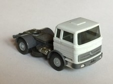 Wiking Bastelmodell Mercedes 1620 Sattelzugmaschine o.Silberstreifen  (416)