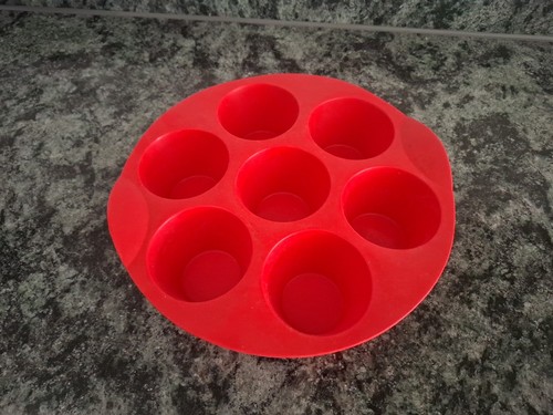 Tupperware muffins - tupperware, "muffins"