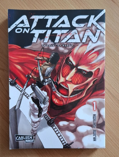 Attack titan von - on,