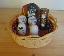 Holzeierbecher+Salz+Pfefferstreuer+Sanduhr+Körbchen VINTAGE Sehr guter Zustand