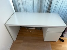 Malm Schreibtisch weiß mit 1