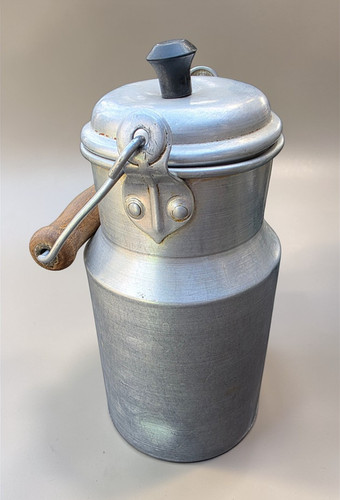 Milchkanne - (ca., 1930–1970)