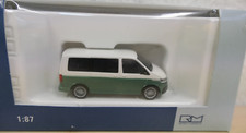 Rietze - VW T6.1 Bus - Candyweiß / Bay Leaf Green - 11674