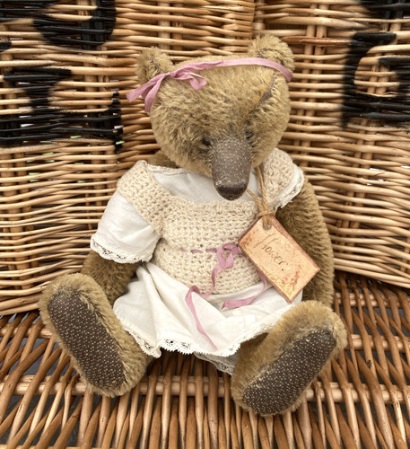Blume gertie wiggins ooak - gertie,