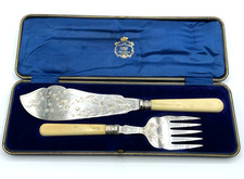 Antik England gr Vorleger Fischbesteck versilbert um 1900 im Etui sehr schön