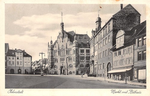 850441 markt mit rathaus - ak,