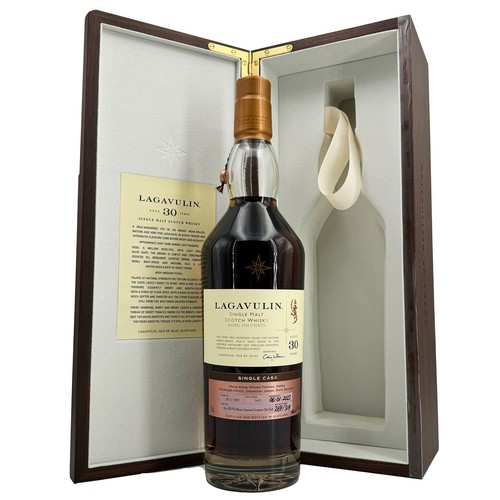 Lagavulin single malt scotch - single,