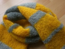 Handarbeit - Kuscheliger Schal