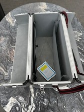 großer Alu Aktenkoffer silber