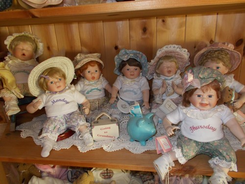 Puppen sammlung wochentags - puppen,