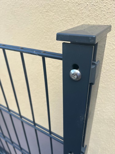 Stahlmattenzaun 23 m - 1,23,