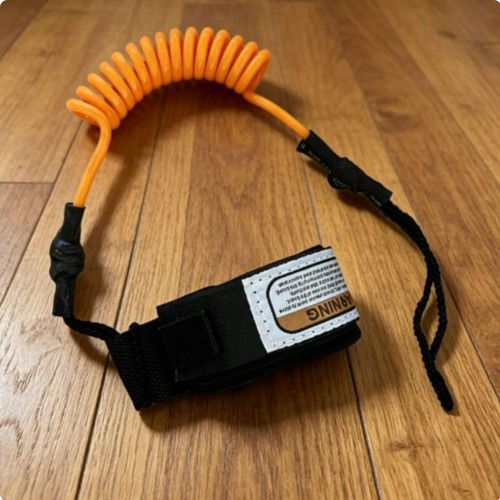 Spiral-Surfboard-Leash