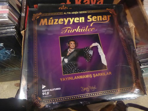 Muzeyyen senar turkuler - ,