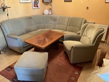 Eckcouch mit Sessel Hocker und eventuell Tisch