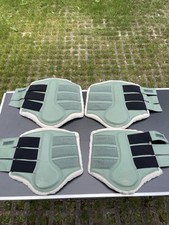 4er Set Gamaschen Harrys Horse Fake Fur Flextrainer L+XL salbei-grün