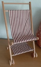 Hübscher Puppen-Liegestuhl auf Rädern, Holz, zusammenklappbar ca. 24 x 24 x45 cm