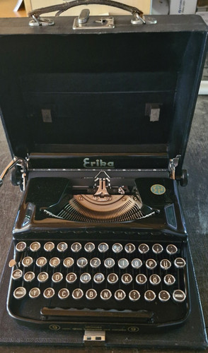 Alte schreibmaschine erika ddr - schreibmaschine,