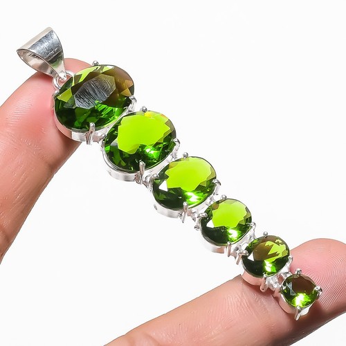 Facettierter peridot edelstein - peridot,