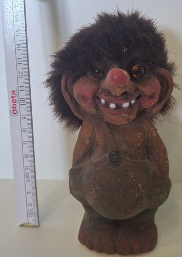 Form troll made norway - form, in