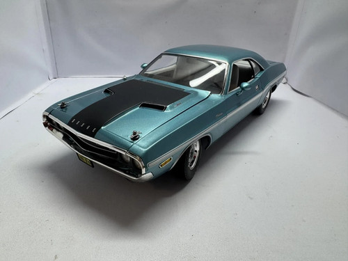 Greenlight 1970 dodge - 1:18,