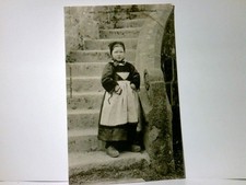 Fillette de Saint - Herbot, environs de Huelgoat / Frankreich. Alte Ansichtskart