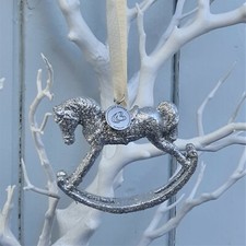 Lene Bjerre Schaukelpferd zum